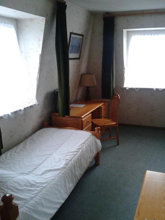 Hostellerie de l'Étoile Wasselonne Habitación foto